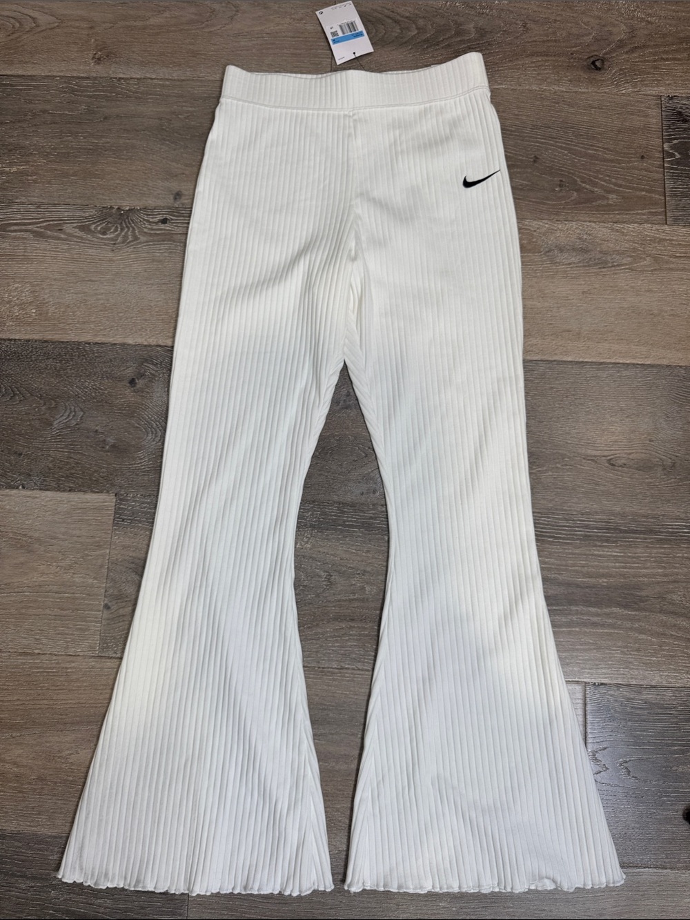 Nike White Ribbed Flare Leggings with Black Swoosh RG